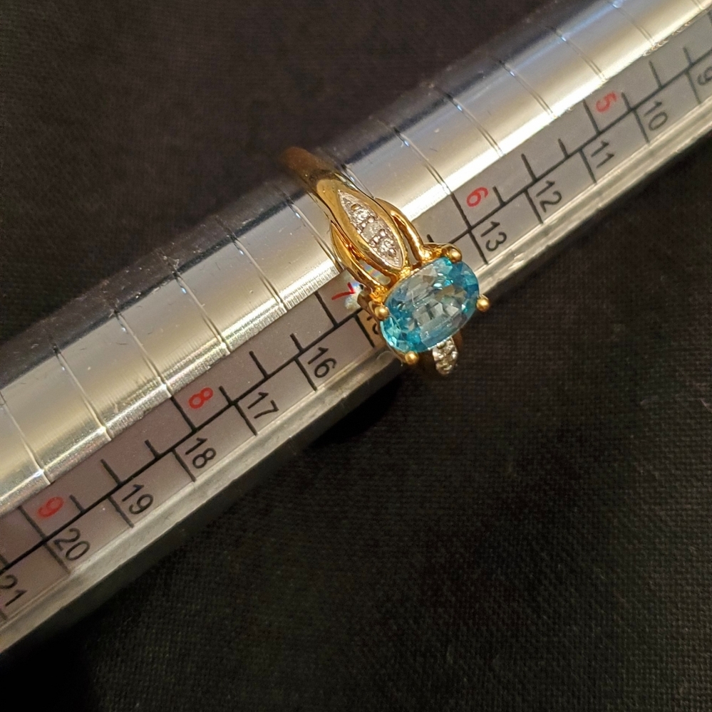 Blue Topaz Ring - Picture 8 of 11